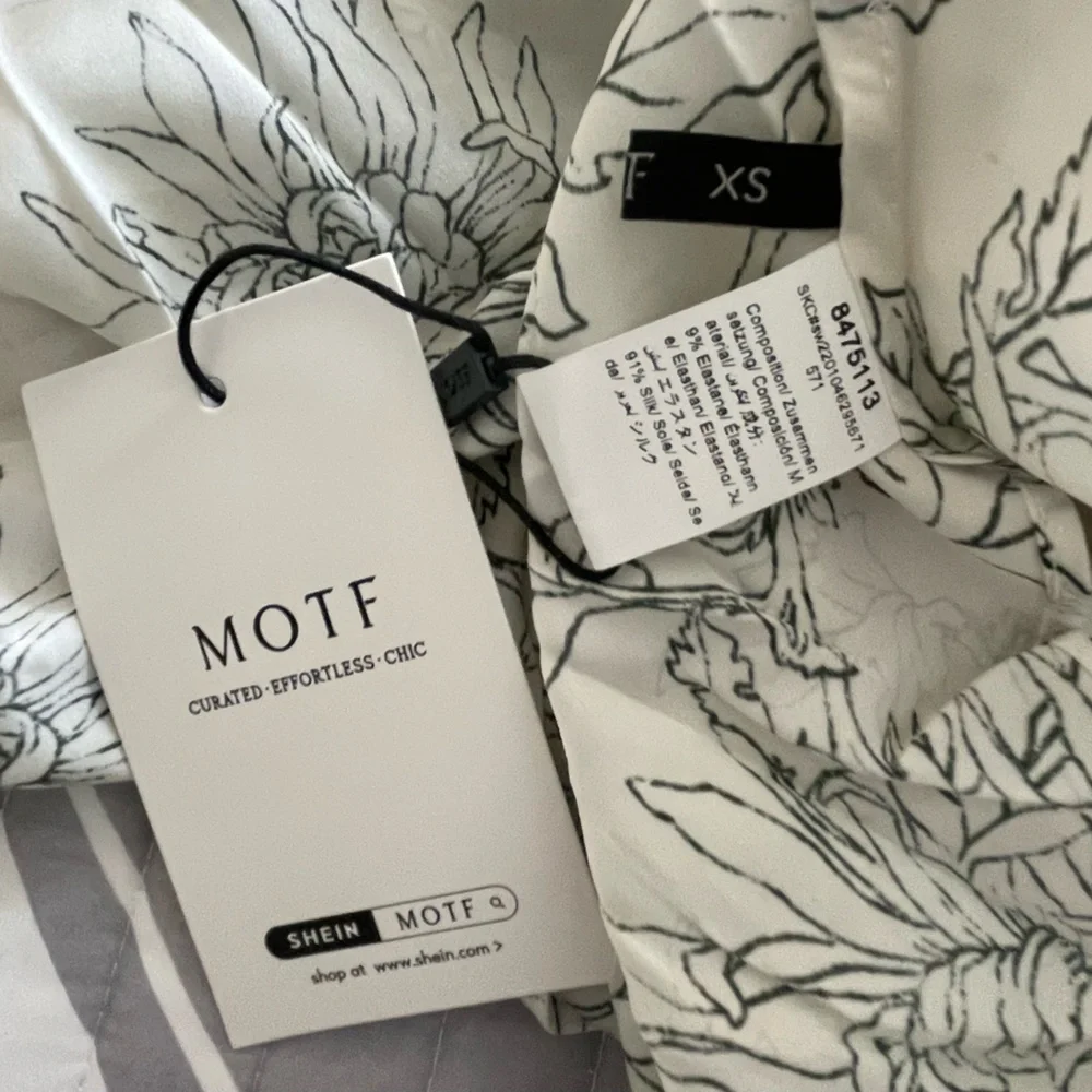 **NWT** Silk Blend Blouse - Picture 9 of 10